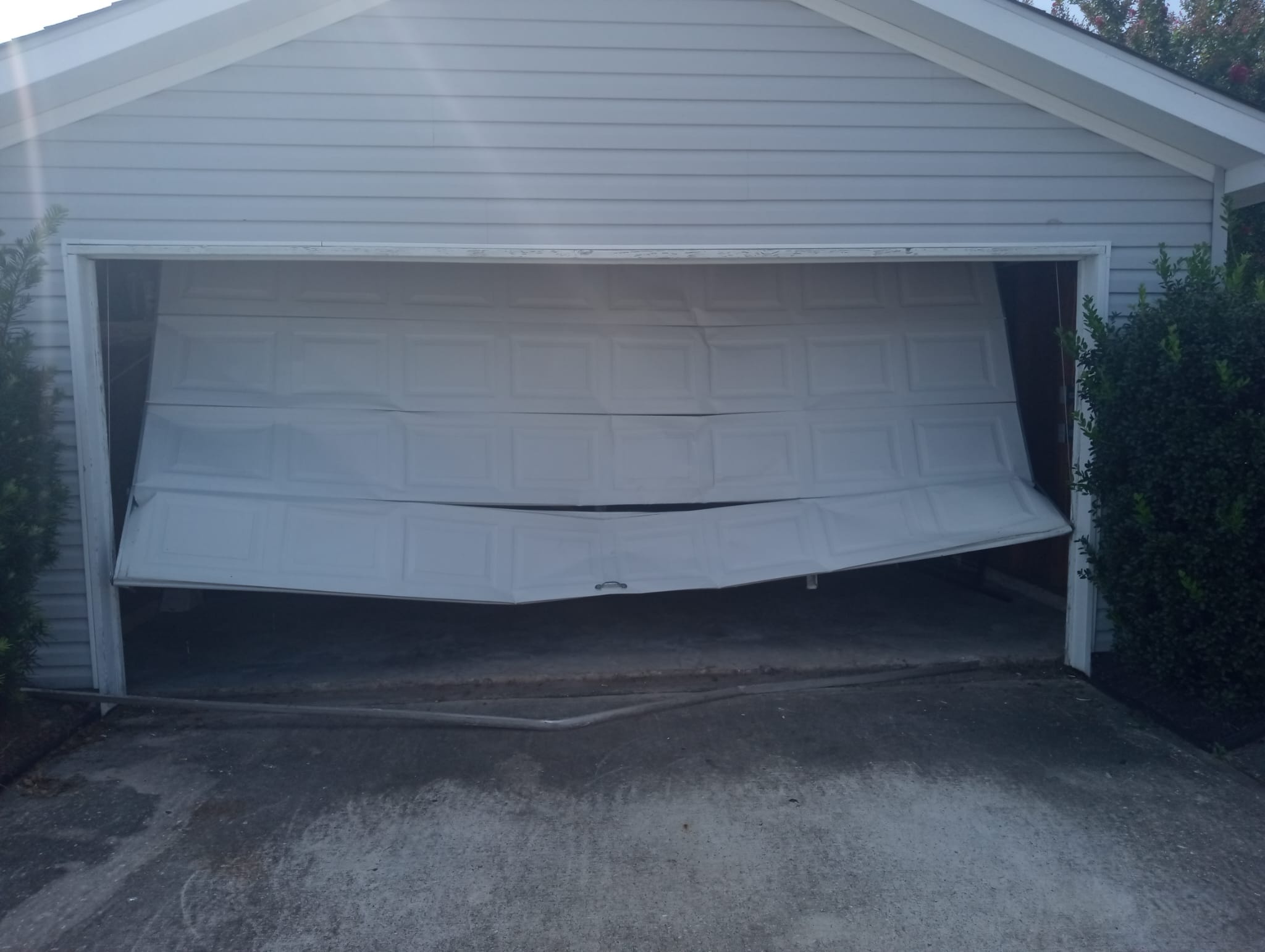 Emergency Garage Door Spring Repair Spring TX - 24/7 Service | 60-Min Response - Lemus Garage Door Services Spring TX